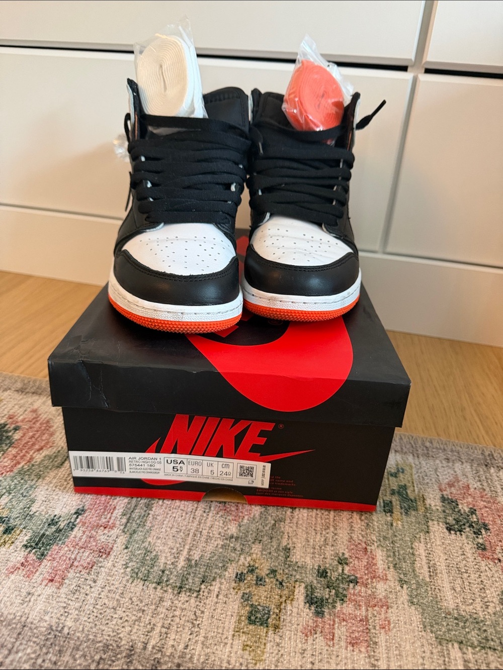 Nike Kids Jordan 1 - Picture 1 of 5